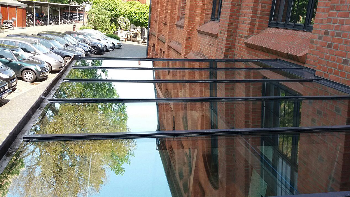 glasreinigung-1422×800 Glasreinigung und Fassadenreinigung